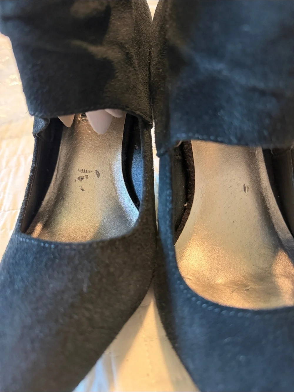 Steve Madden Black Suede Pointed-Toe Ankle Pumps with Bow Cuff